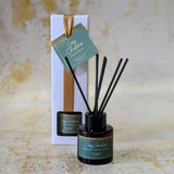 NEW! Cosy Christmas Essential Oil Reed Diffuser